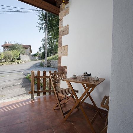 La Casita Del Puente Viejo Villa Oruna Exterior photo