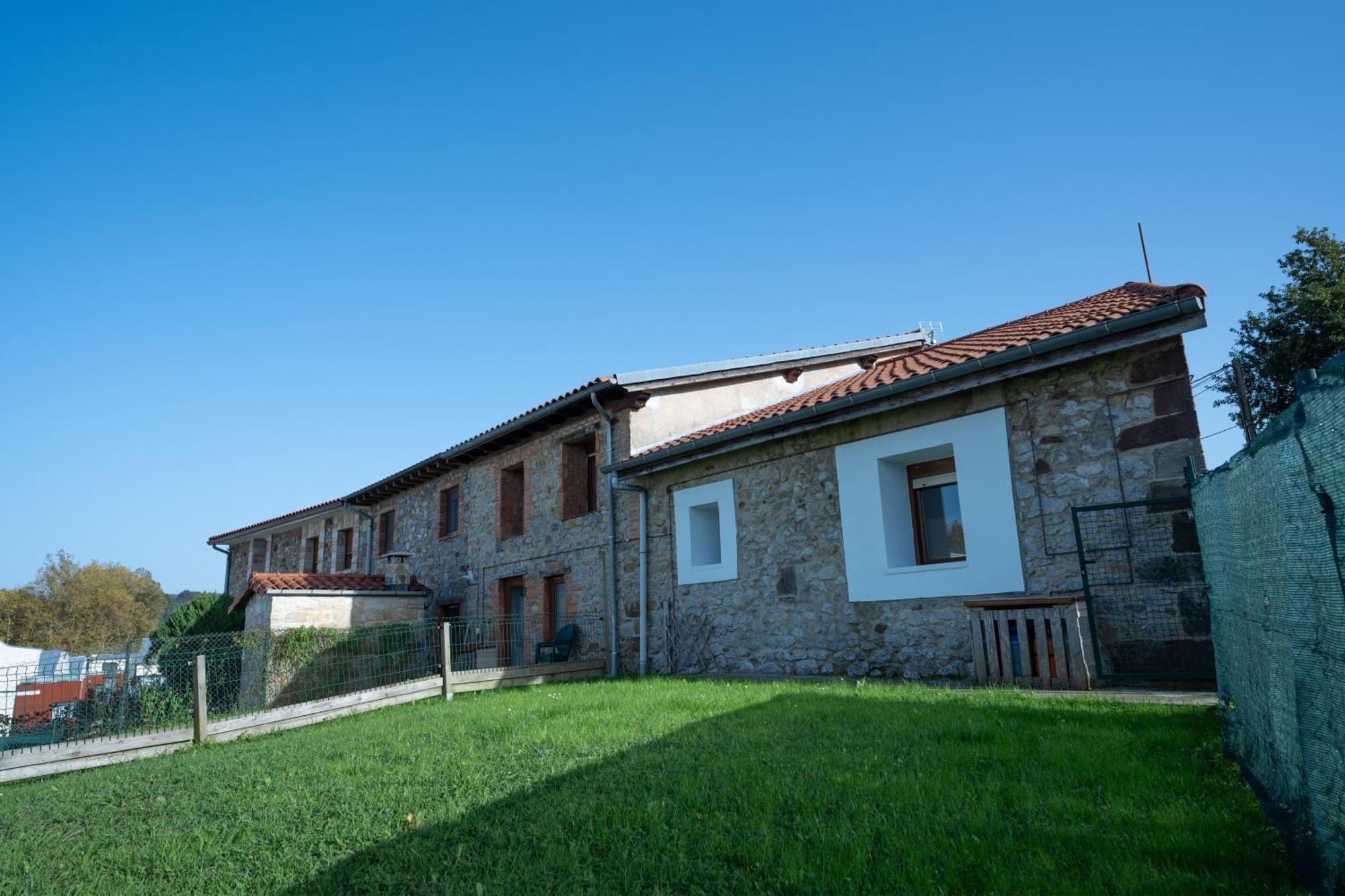 La Casita Del Puente Viejo Villa Oruna Exterior photo